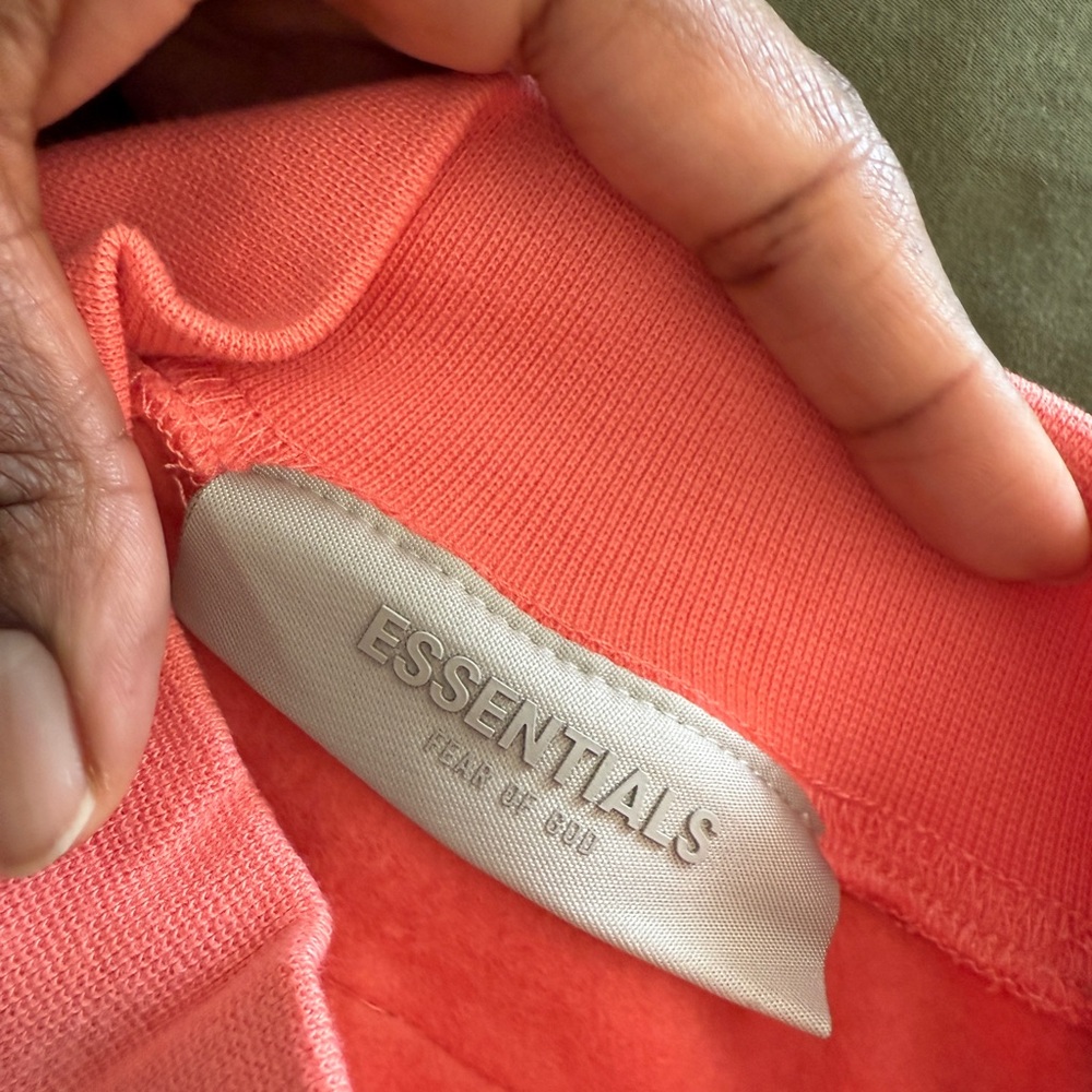 Essentials pullover - Picture 6 of 6